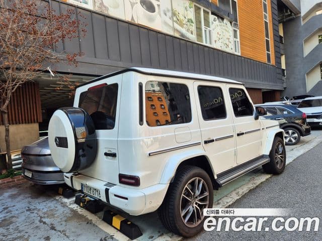 Mercedes-Benz G-Class 2025 — Photo 7/9