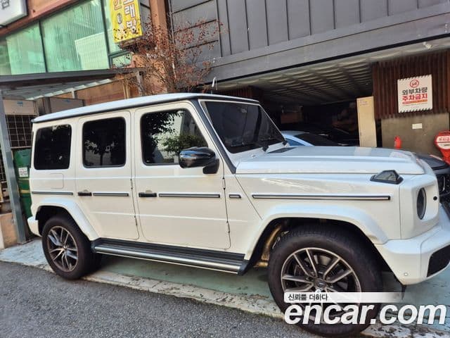 Mercedes-Benz G-Class 2025 — Photo 6/9
