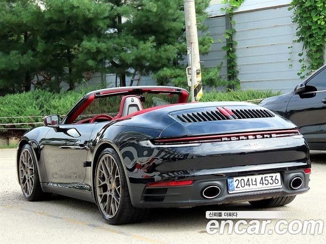 Porsche 911 2023 — Photo 6/19