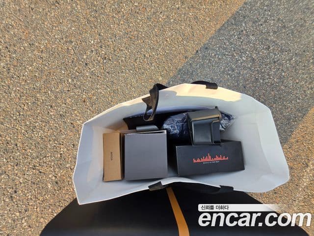 Porsche 911 2023 — Photo 12/19