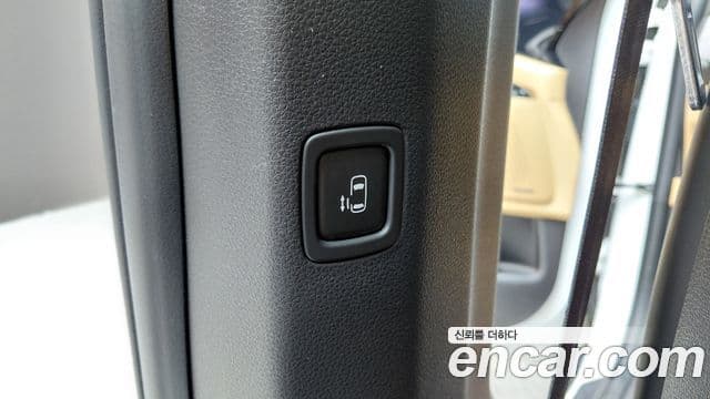 Kia Carnival 2022 — Фото 16/20