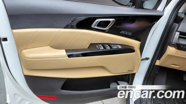 Kia Carnival 2022 — Photo 26/35