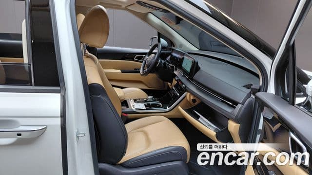 Kia Carnival 2022 — Photo 22/35