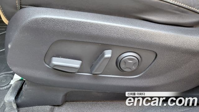 Kia Carnival 2022 — Photo 23/35