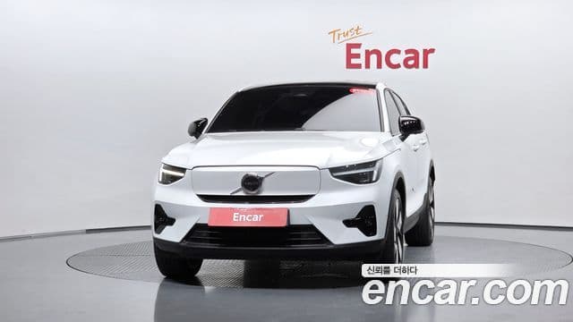Volvo C40 Recharge 2022 — Photo 29/33