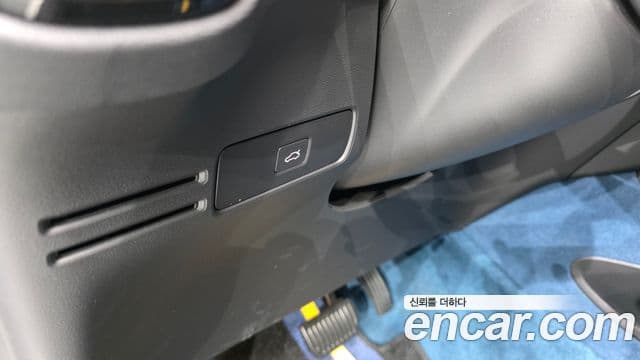 Volvo C40 Recharge 2022 — Photo 19/33