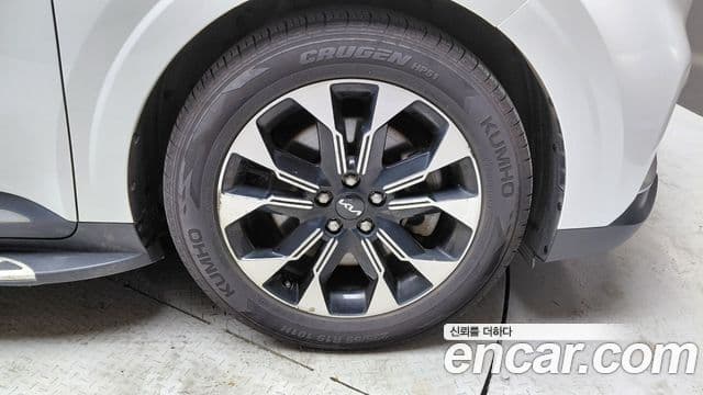 Kia Carnival 2021 — Photo 3/32