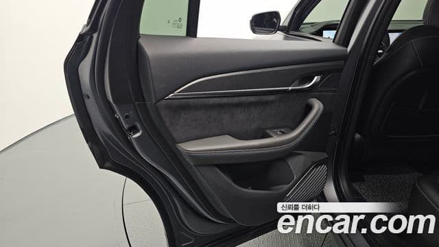 Renault Samsung Grand Koleos 2024 — Photo 38/39