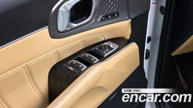 Kia Sorento 2022 — Фото 16/20