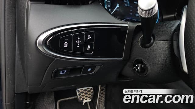 Genesis GV70 2021 — Photo 13/36