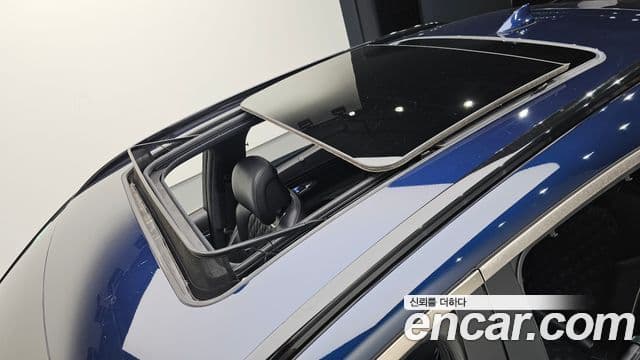 Genesis GV70 2021 — Photo 20/36