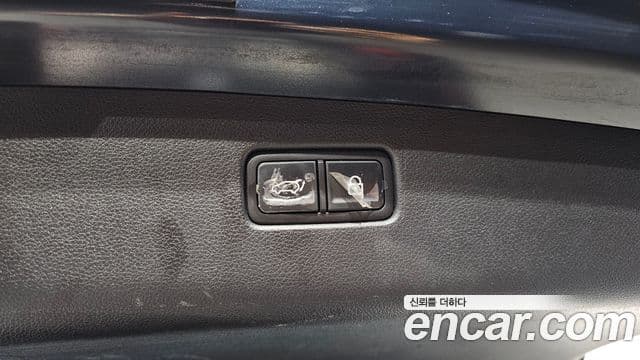 Genesis GV70 2021 — Photo 10/36