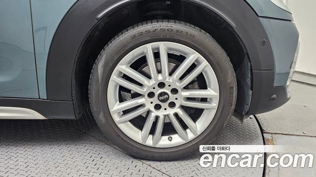 Mini Cooper Countryman 2021 — Photo 31/34
