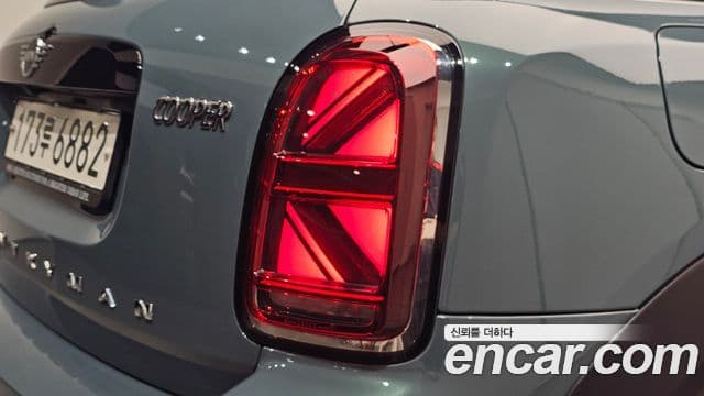 Mini Cooper Countryman 2021 — Photo 9/34