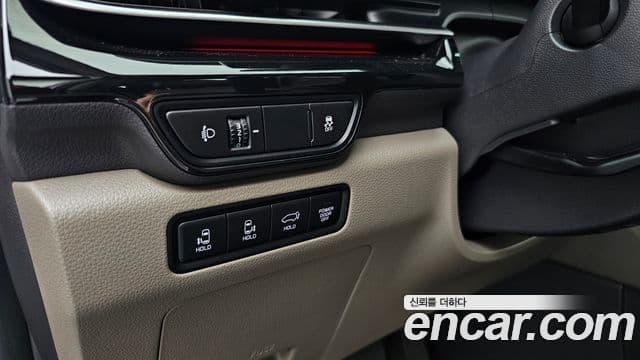 Kia Carnival 2024 — Photo 19/34