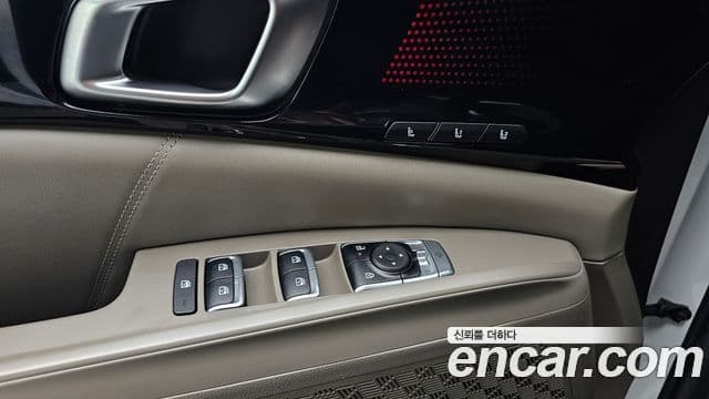 Kia Carnival 2024 — Photo 14/34