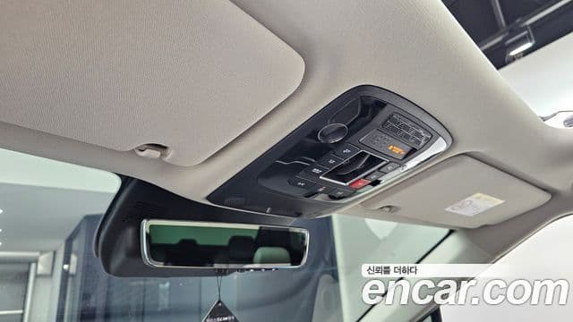 Kia Carnival 2024 — Photo 20/34
