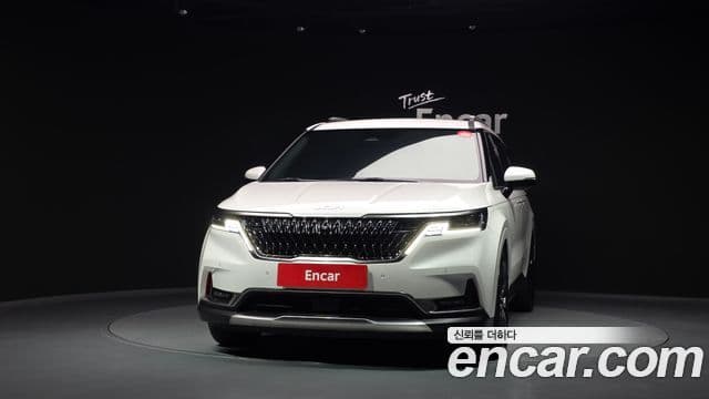 Kia Carnival 2023 — Фото 3/20