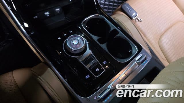 Kia Carnival 2023 — Фото 9/20
