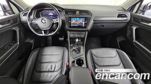 Volkswagen Tiguan Allspace 2020 — Photo 17/20