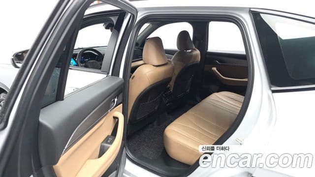 Renault Samsung Grand Koleos 2024 — Photo 21/30