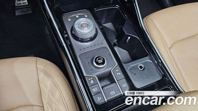 Kia Sorento 2024 — Фото 9/20