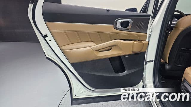 Kia Sorento 2024 — Photo 21/32