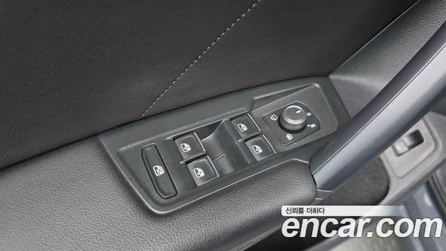Volkswagen Tiguan 2022 — Şəkil 33/35