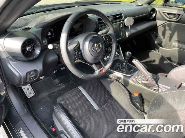 Toyota GR86 2025 — Photo 5/9