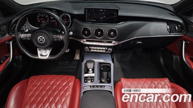 Kia Stinger 2020 — Фото 7/20