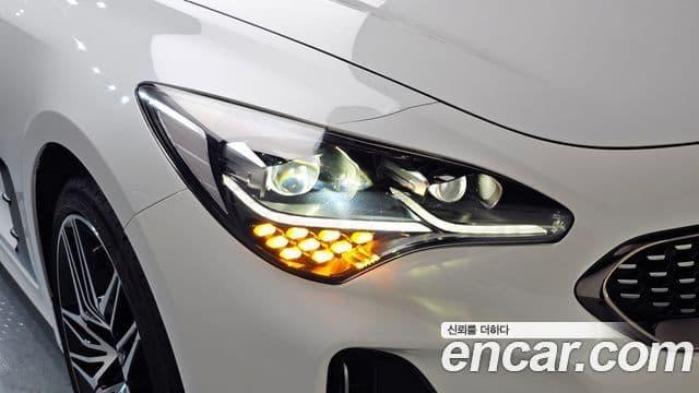 Kia Stinger Meister 2020 — Şəkil 31/34