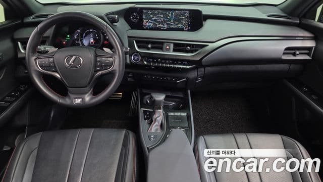 Lexus UX250h 2020 — Фото 7/20