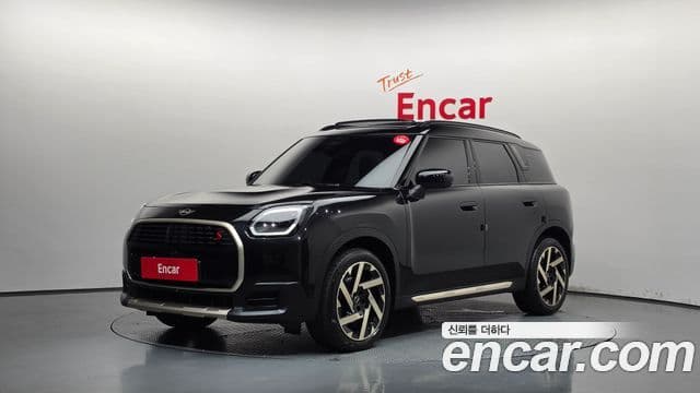 Mini Cooper S Countryman 2024 — ფოტო 2/36