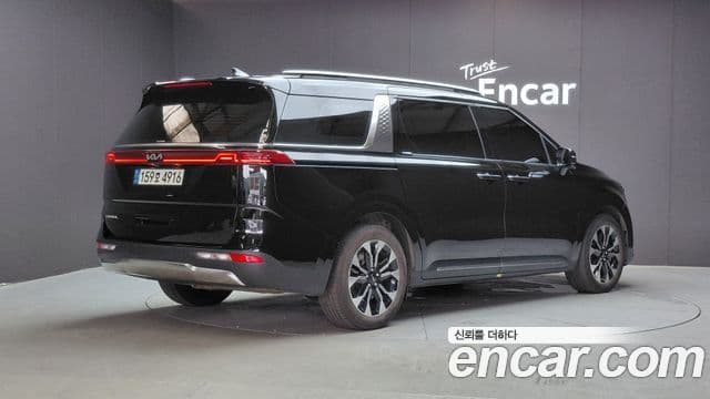 Kia Carnival 2022 — Фото 2/20