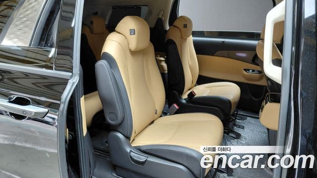 Kia Carnival 2022 — Фото 11/20