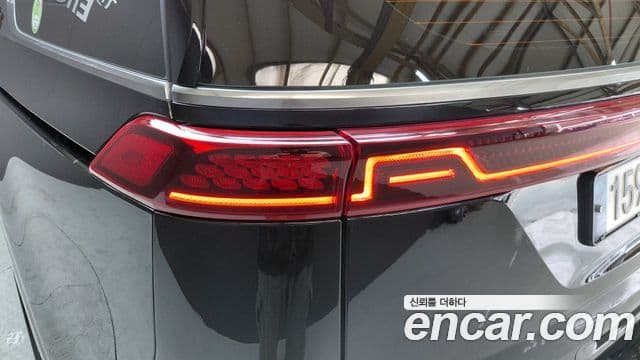 Kia Carnival 2022 — Photo 13/29