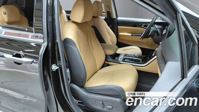 Kia Carnival 2022 — Photo 15/29