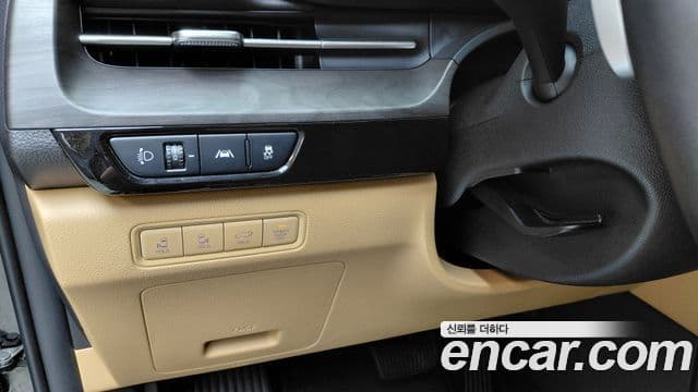 Kia Carnival 2022 — Photo 18/29
