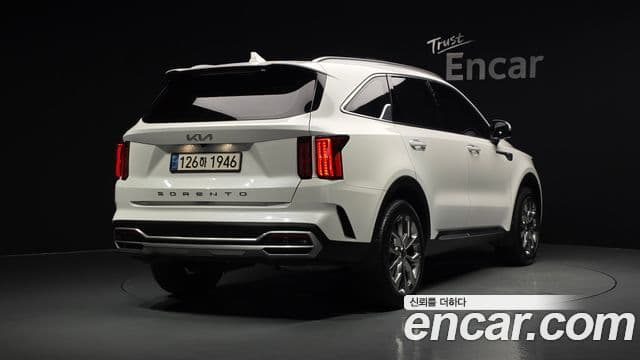 Kia Sorento 2021 — Фото 1/20