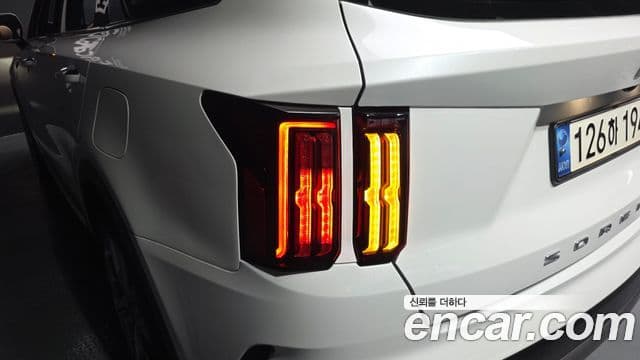Kia Sorento 2021 — ფოტო 3/46