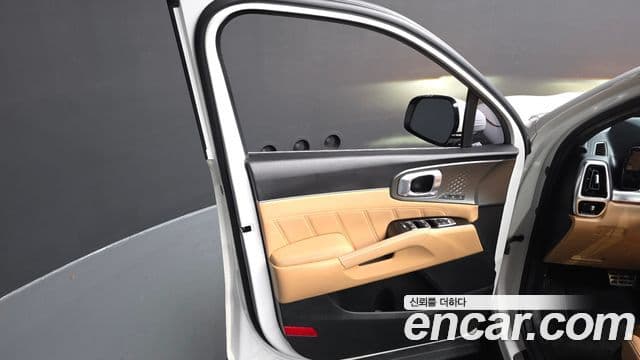 Kia Sorento 2021 — ფოტო 7/46