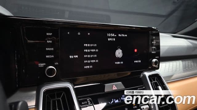 Kia Sorento 2021 — ფოტო 30/46