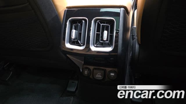 Kia Sorento 2021 — ფოტო 44/46