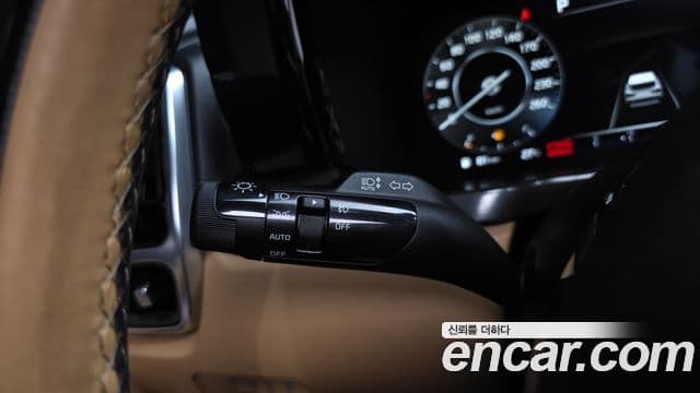 Kia Sorento 2021 — ფოტო 28/46
