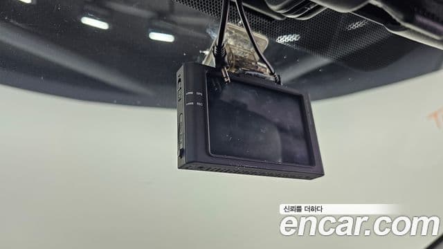 Toyota Prius C 2019 — Şəkil 3/30