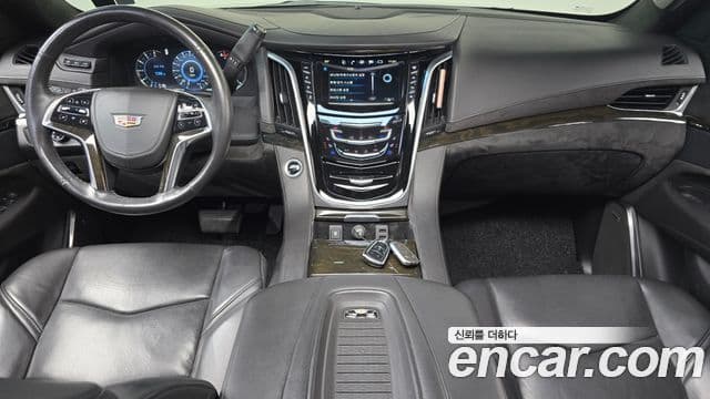 Cadillac Escalade 2019 — Şəkil 18/20