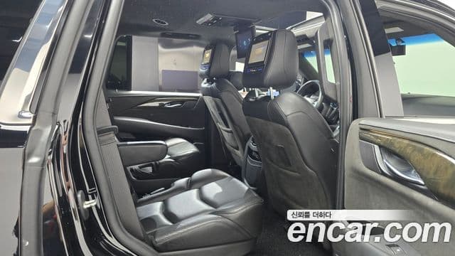 Cadillac Escalade 2019 — Şəkil 16/20