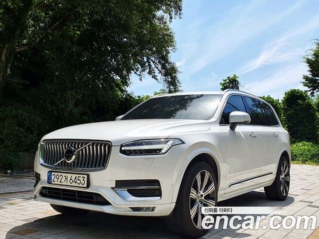 Volvo XC90 2021 — ფოტო 4/13