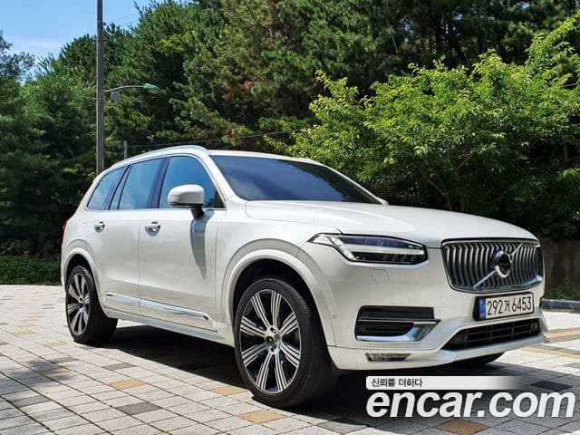 Volvo XC90 2021 — ფოტო 9/13