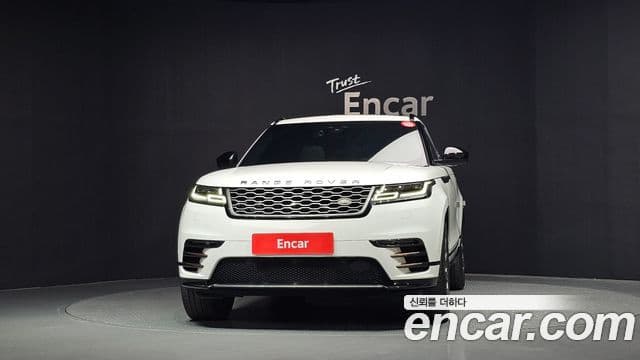 Land Rover Range Rover Velar 2019 — Photo 7/20